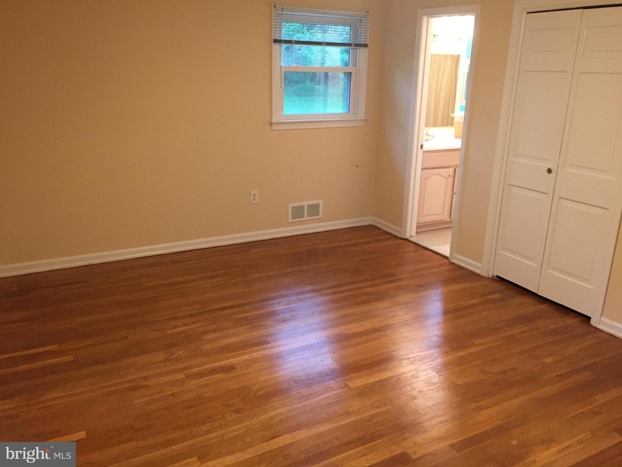 8023 Falstaff Road McLean, VA 22102 - Photo 13 of 30 Bedroom (Master)