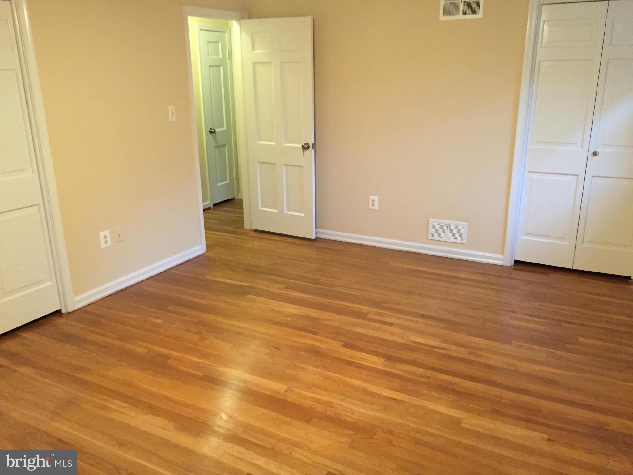 8023 Falstaff Road McLean, VA 22102 - Photo 14 of 30 Bedroom (Master)