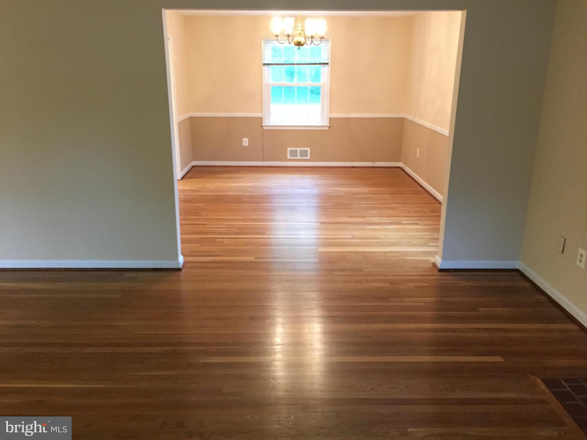 8023 Falstaff Road McLean, VA 22102 - Photo 9 of 30 Dining Room