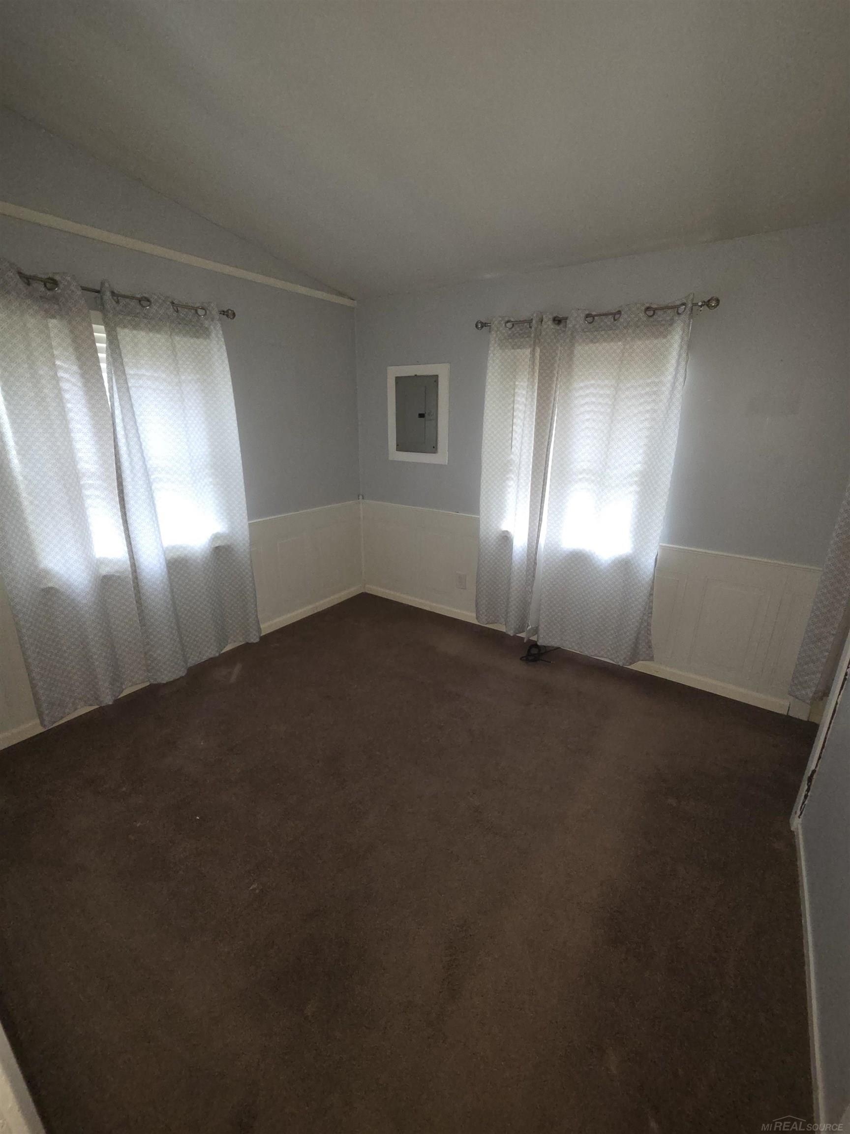 2535 Locust Port Huron, MI 48060 - Photo 13 of 15