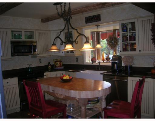 3139 Tray Road North Huntingdon, PA 15642 - Photo 3 of 8 Kitchen.