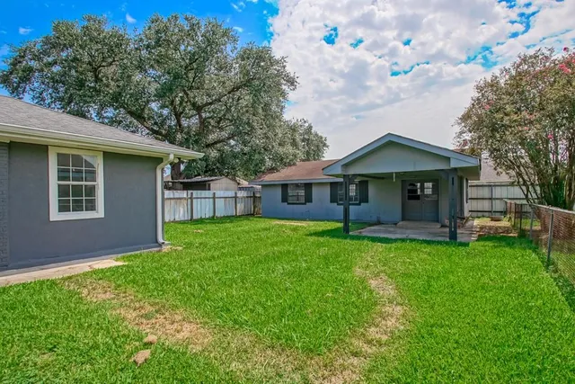 $269,900 | 2121 Margaret Lane, Meraux, LA 70075