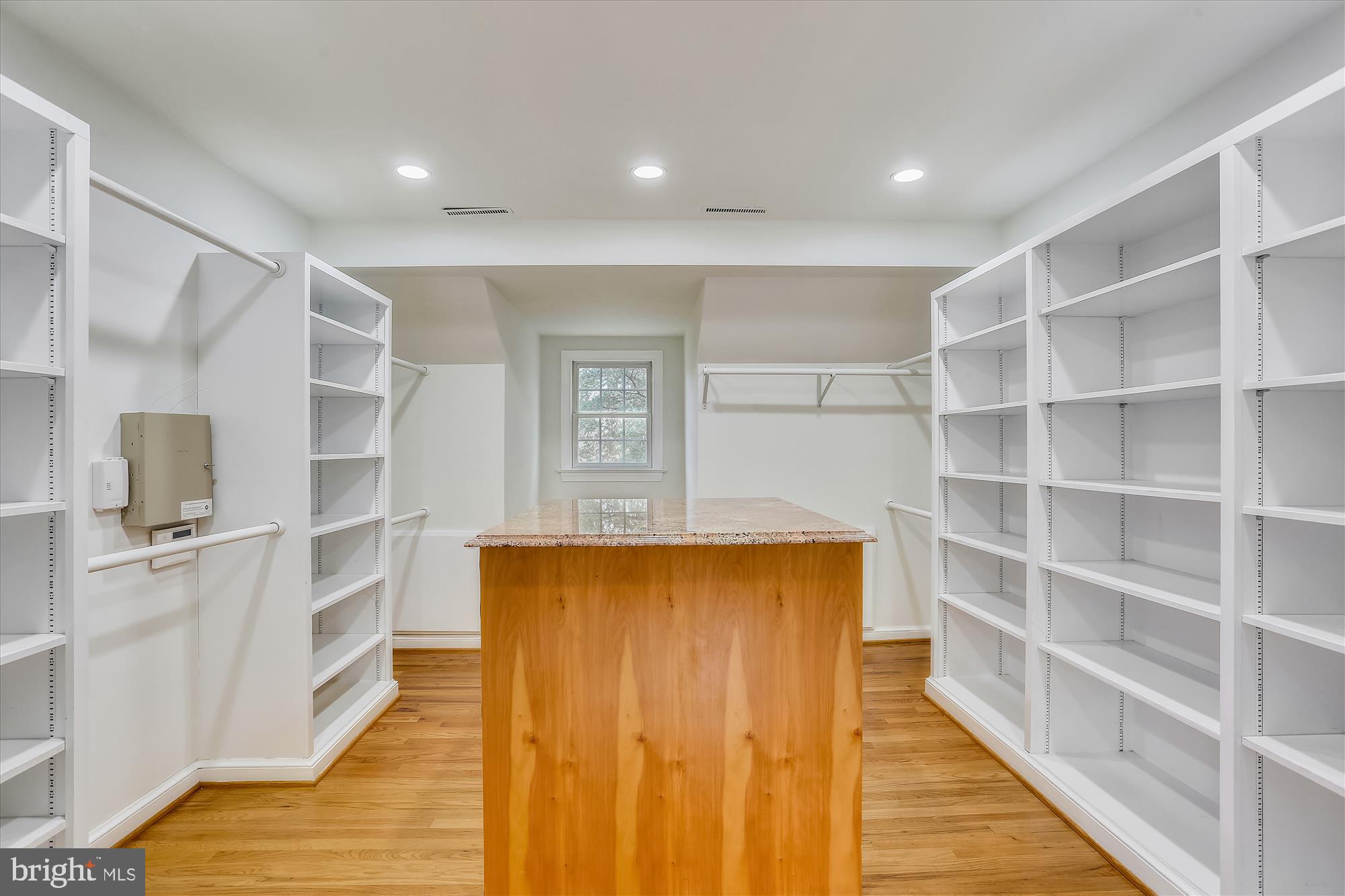 13631 Glenhurst Road North Potomac, MD 20878 - Photo 45 of 74 Gallery Image 45
