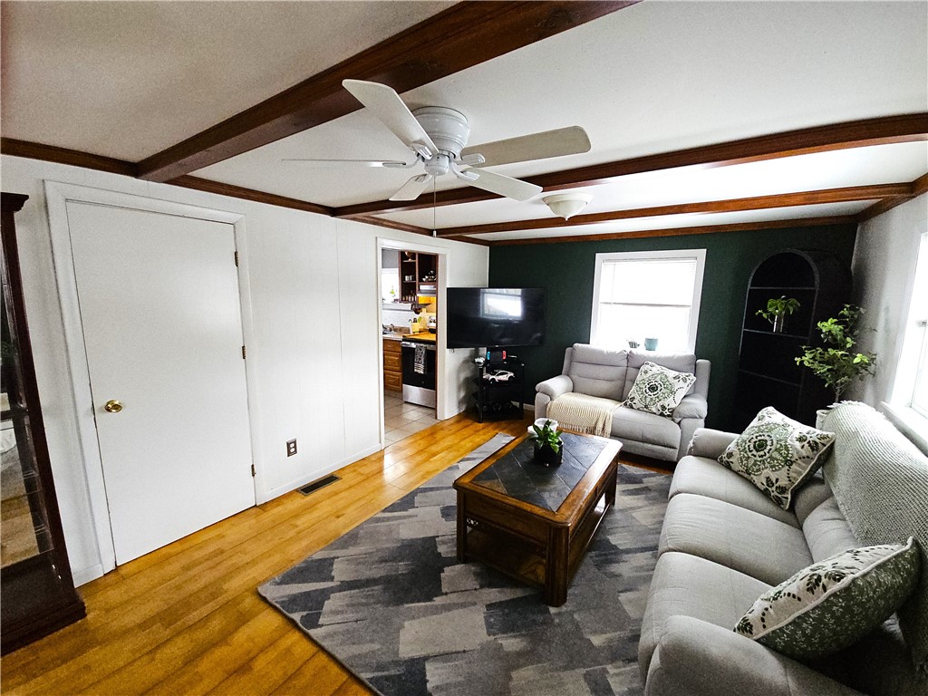 198 Blackrock Road Coventry, RI 02816 - Photo 5 of 16