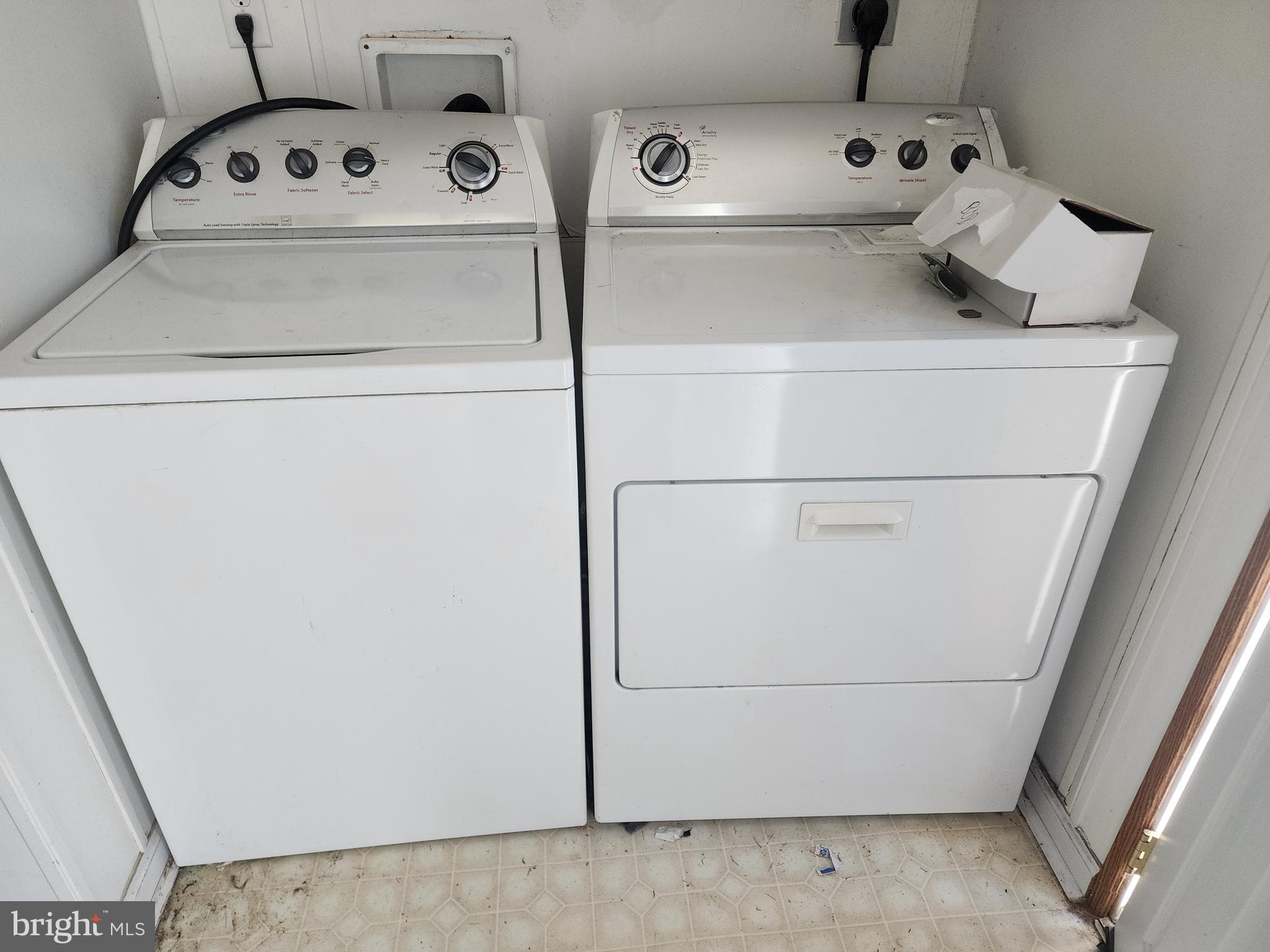 4820 Sandtown Road Felton, DE 19943 - Photo 8 of 46 Washer & Dryer as-is included