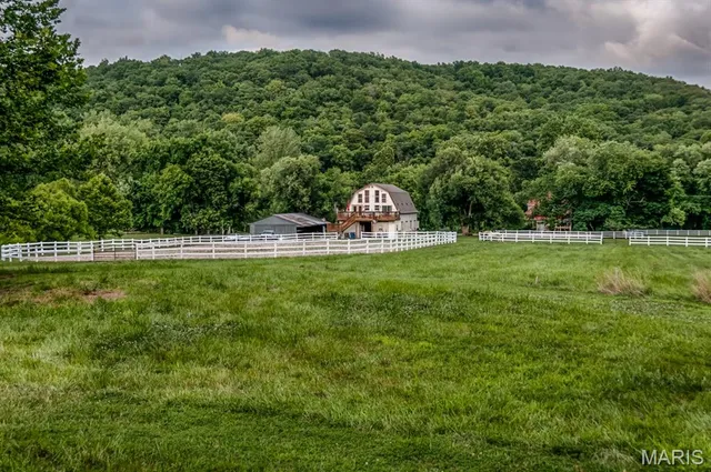 $1,950 | 1235 Wild Horse Creek Road, Wildwood, MO 63005