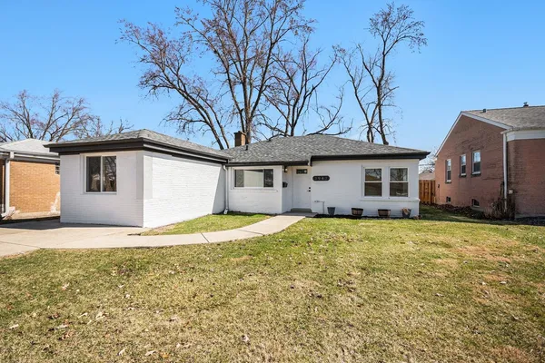$415,000 | 1943 Mayfair Avenue, Westchester, IL 60154