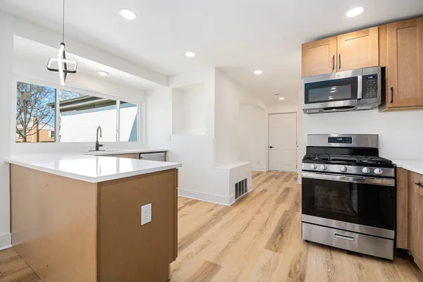 $415,000 | 1943 Mayfair Avenue, Westchester, IL 60154