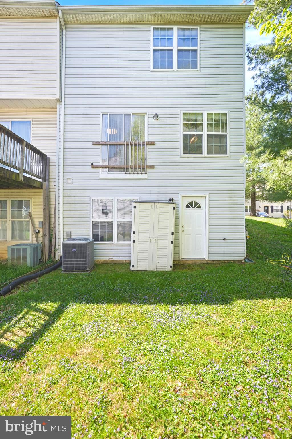 3915 Red Deer Circle Randallstown, MD 21133 - Photo 26 of 30 a house view with a garden space