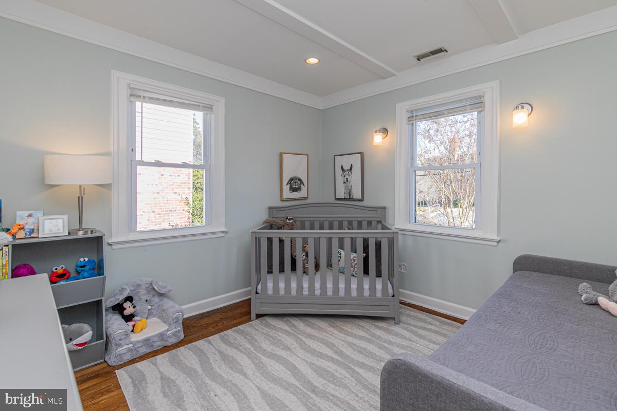 503 Schuyler Road Silver Spring, MD 20910 - Photo 17 of 31 Gallery Image 17