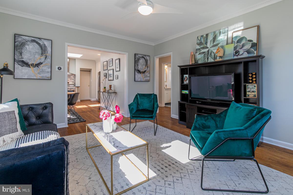 503 Schuyler Road Silver Spring, MD 20910 - Photo 3 of 31 Gallery Image 3