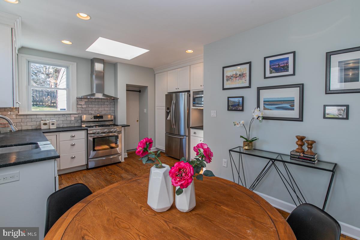503 Schuyler Road Silver Spring, MD 20910 - Photo 8 of 31 Gallery Image 8