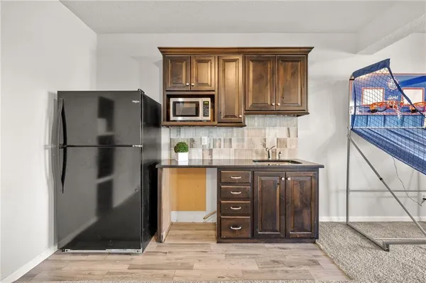 $720,000 | 12916 West 169th Street, Overland Park, KS 66221