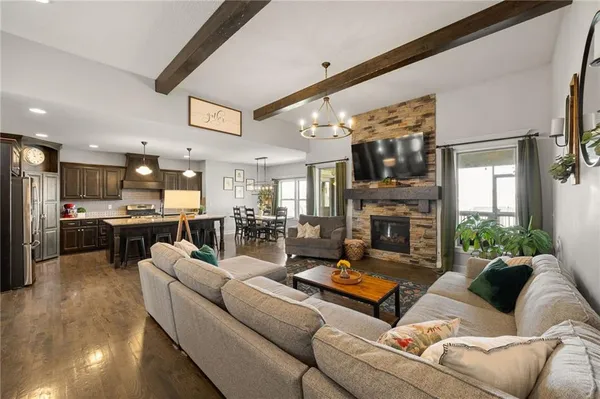 $720,000 | 12916 West 169th Street, Overland Park, KS 66221