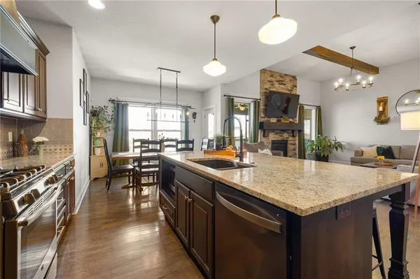 $720,000 | 12916 West 169th Street, Overland Park, KS 66221