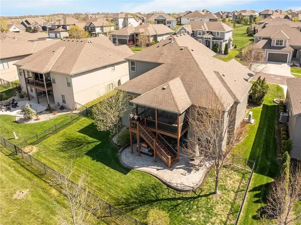 $720,000 | 12916 West 169th Street, Overland Park, KS 66221