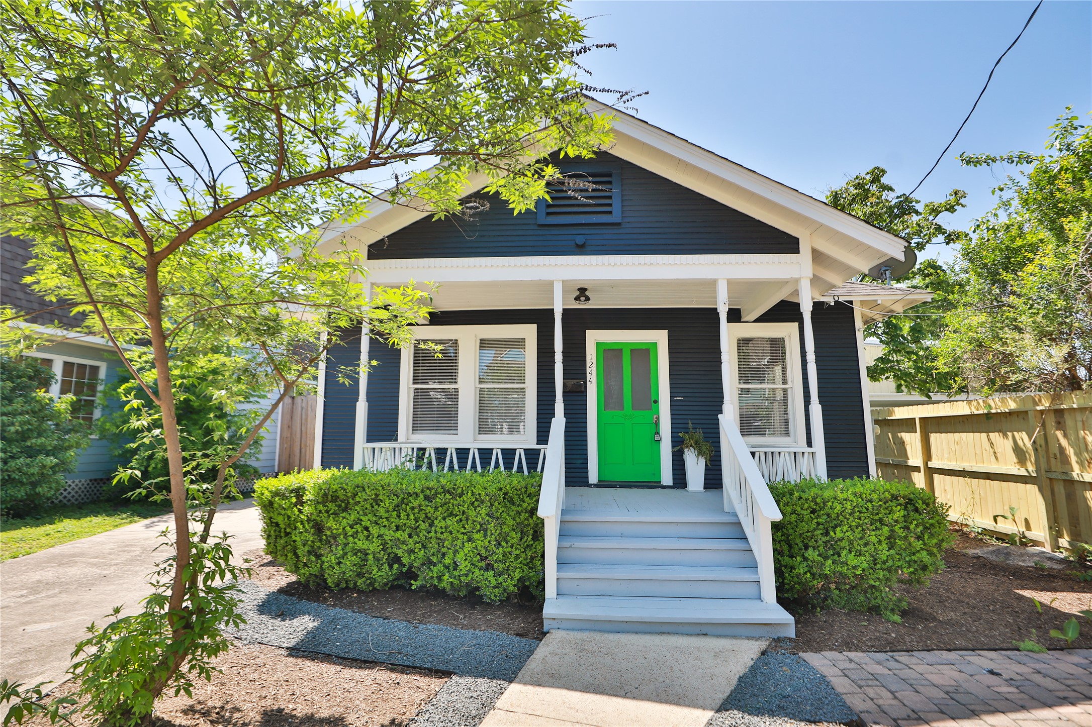 1244 West 21st Street Houston, TX 77008 - Photo 6 of 37