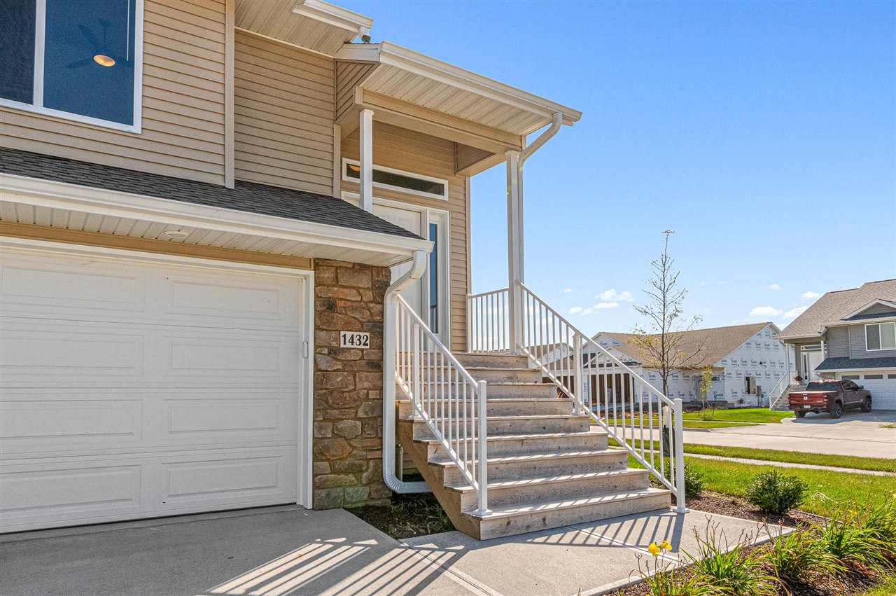 1432 Ruth Avenue North Liberty, IA 52317 - Photo 3 of 30 Gallery Image 3