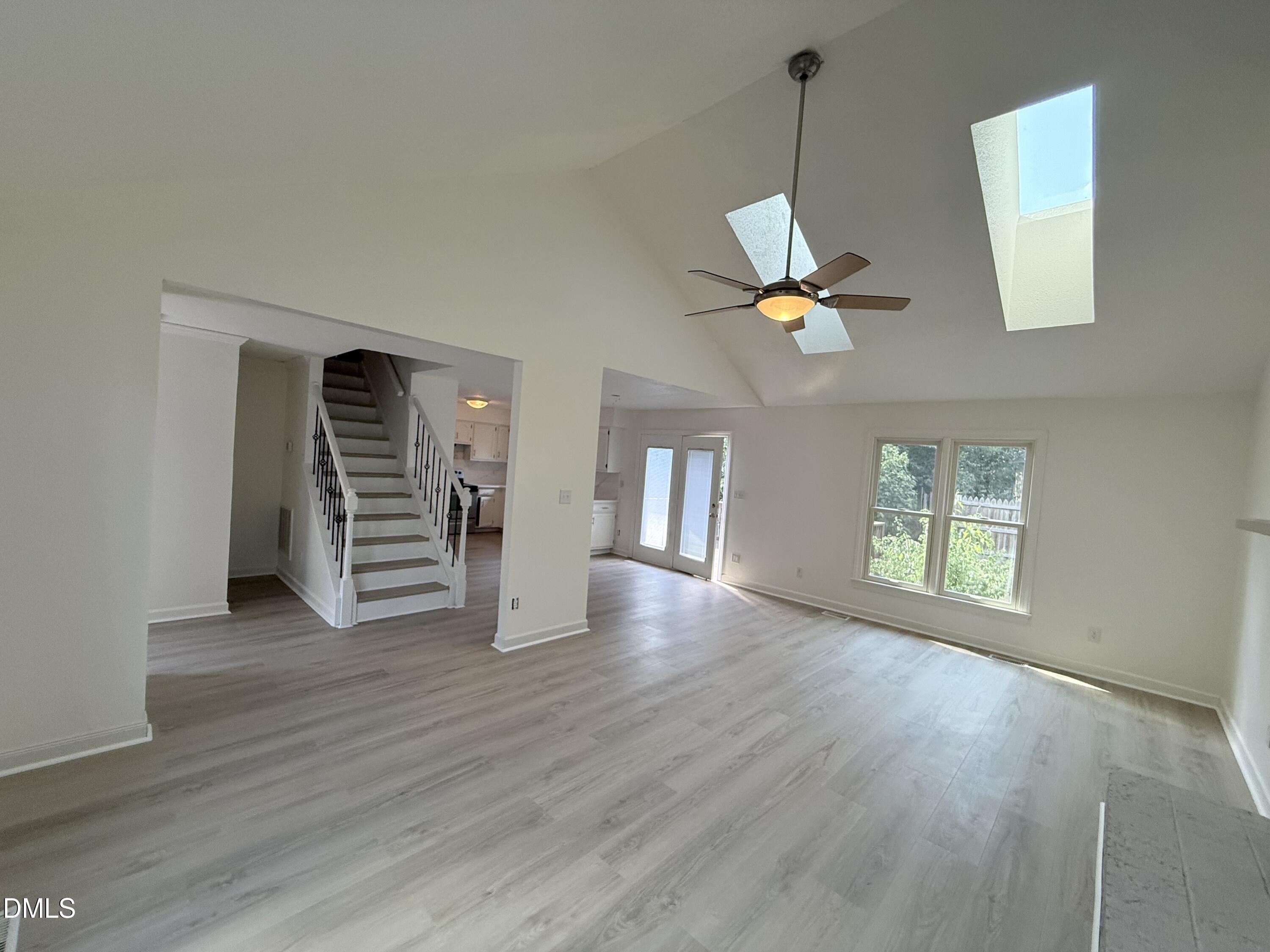 8209 Bellingham Circle Raleigh, NC 27615 - Photo 3 of 14 IMG_9075
