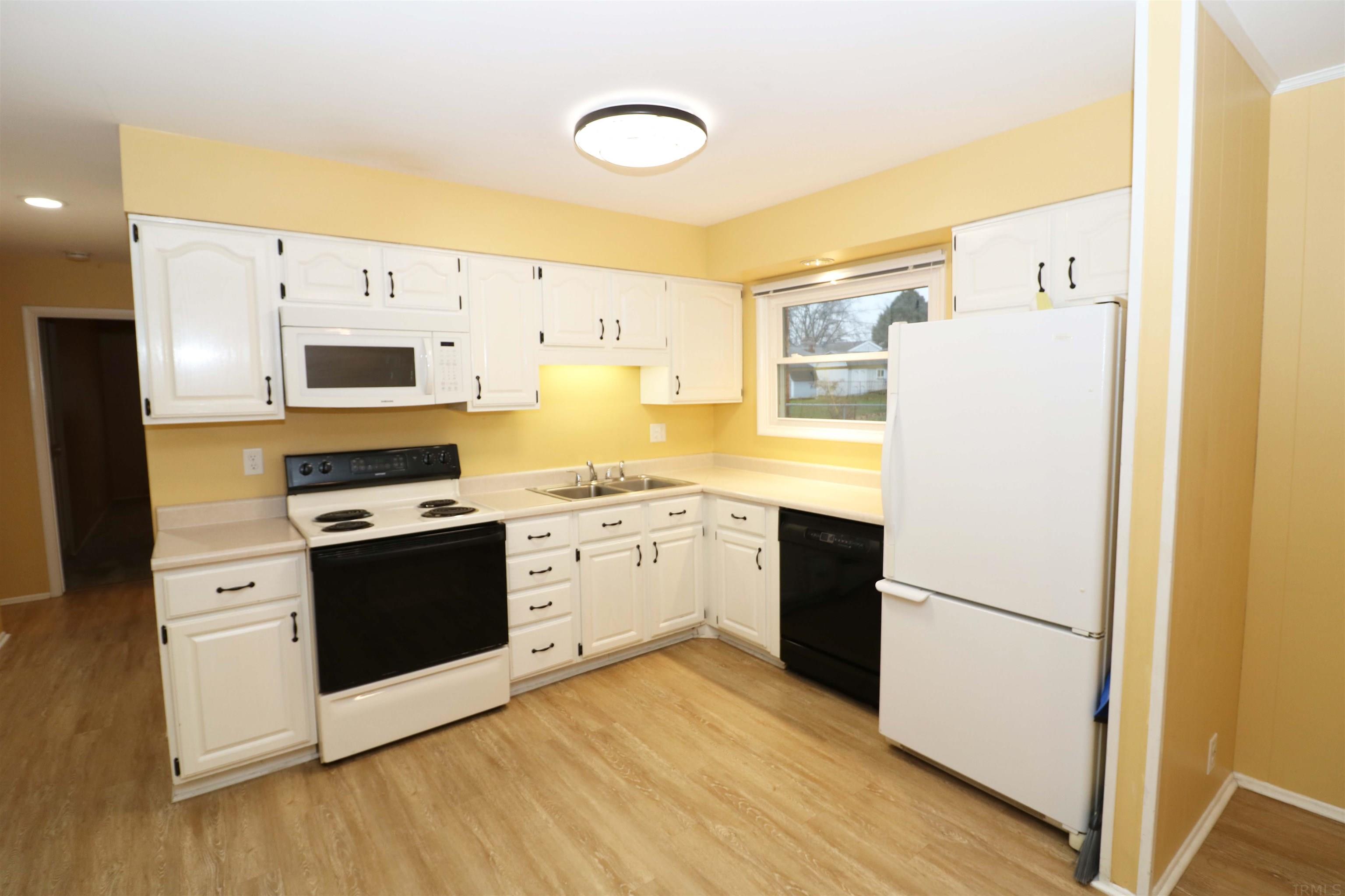 4540 York Road South Bend, IN 46614 - Photo 11 of 24 Gallery Image 11