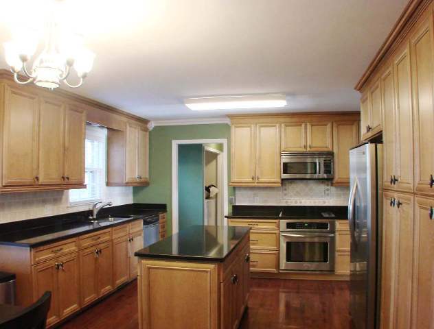 431 Piney Grove Road Greenville, SC 29607 - Photo 3 of 9 Gallery Image 3