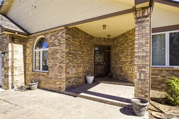 a view of a entryway door of the building