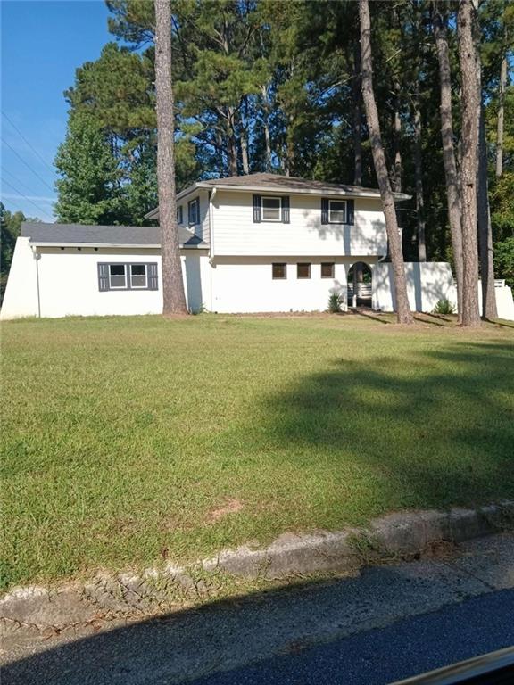 170 Windhaven Trail Southwest Atlanta, GA 30331 - Photo 2 of 29