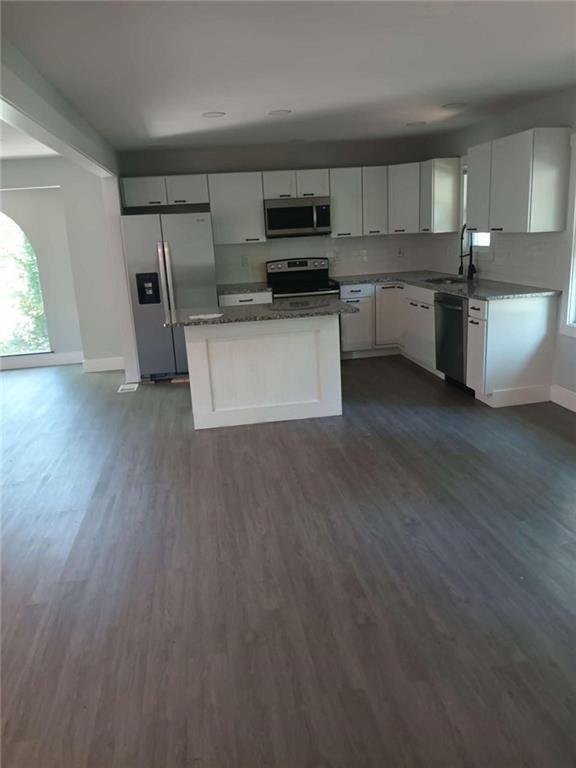 170 Windhaven Trail Southwest Atlanta, GA 30331 - Photo 8 of 29