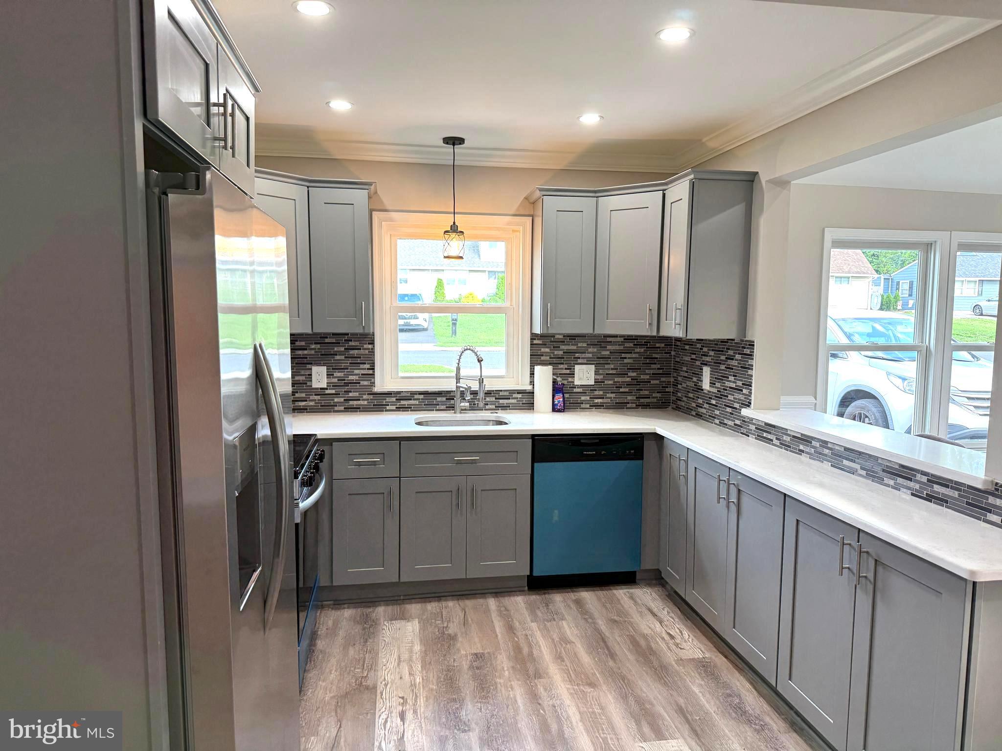 75 Ivy Hill Road Levittown, PA 19057 - Photo 3 of 26