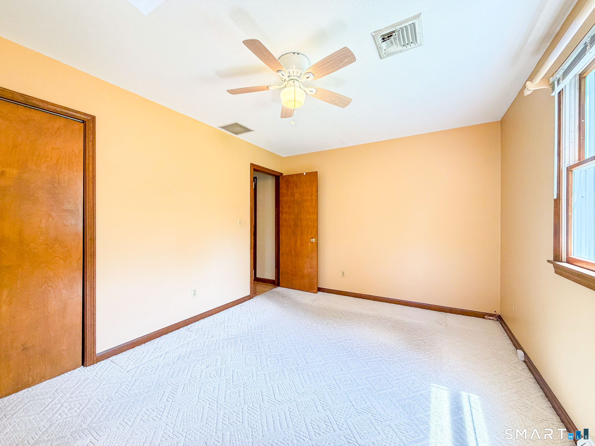 1258 Saybrook Road Middletown, CT 06457 - Photo 20 of 40