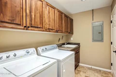 $1,490,000 | 8550 East Vista Bonita Drive, Scottsdale, AZ 85255