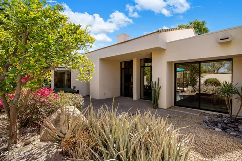 $1,490,000 | 8550 East Vista Bonita Drive, Scottsdale, AZ 85255