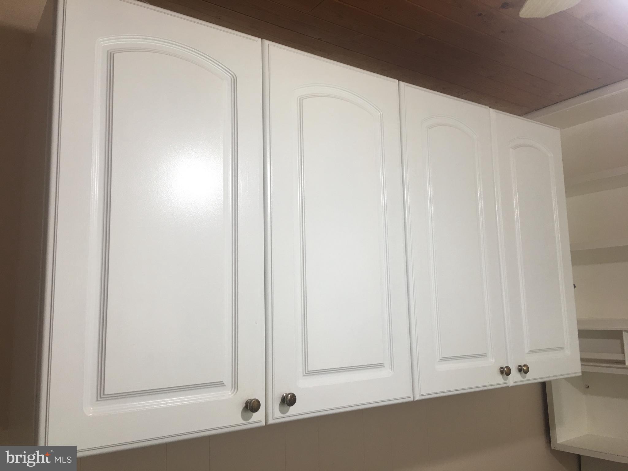 21 Sunship Road Baltimore, MD 21222 - Photo 14 of 42 Kitchen cabinets