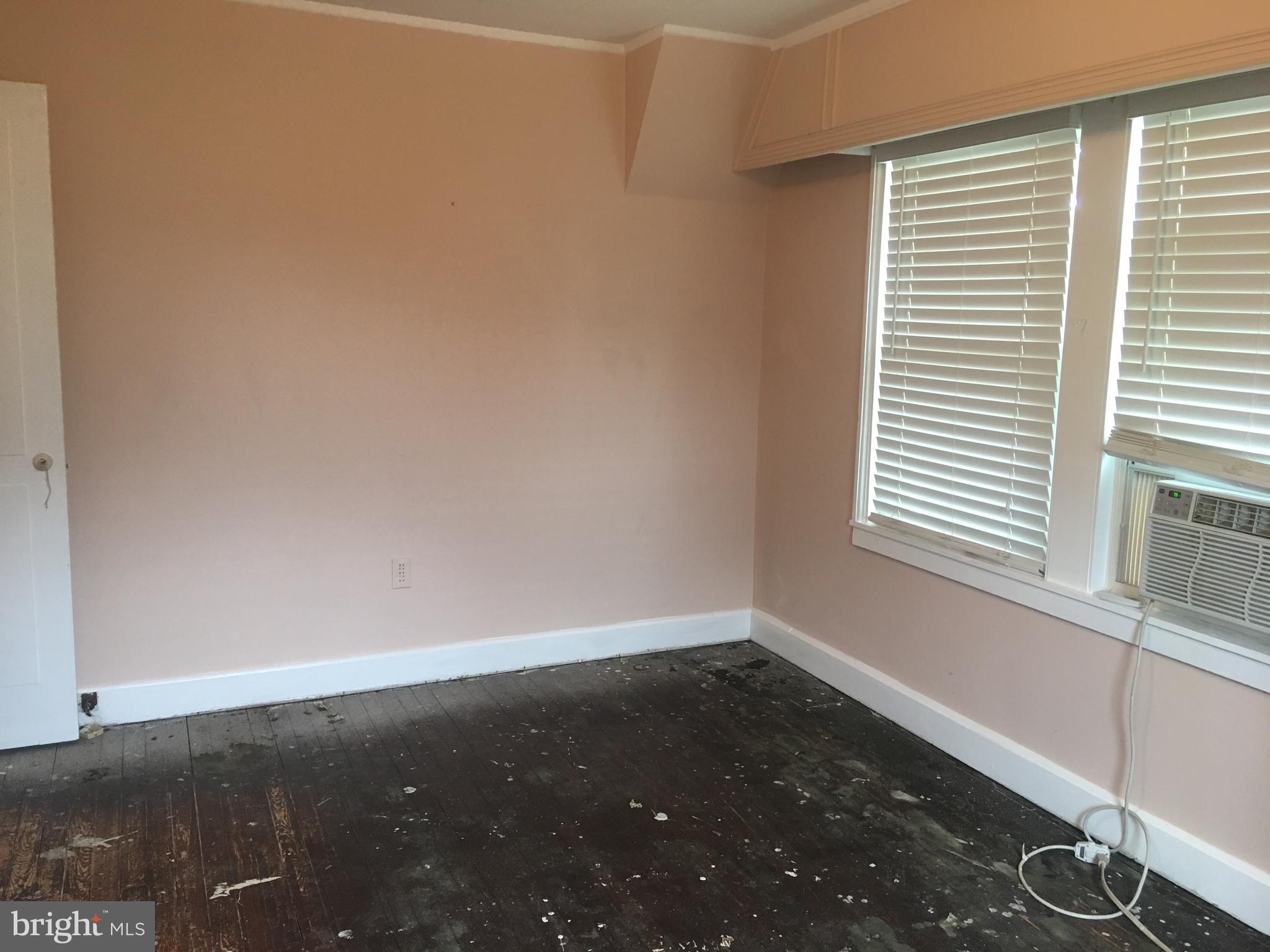 21 Sunship Road Baltimore, MD 21222 - Photo 25 of 42 Wood floors