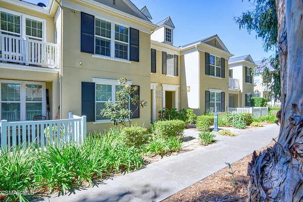 $629,900 | 872 Fitzgerald Avenue, Ventura, CA 93003