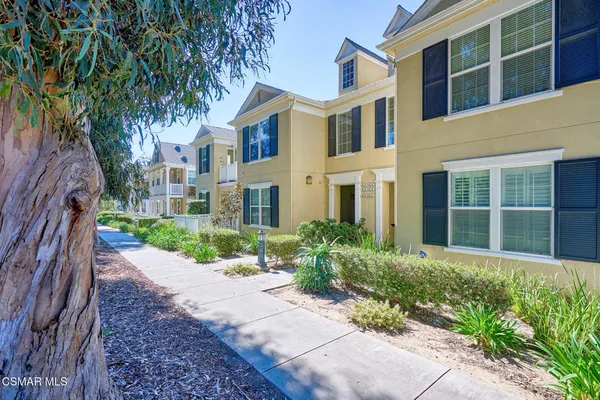 $629,900 | 872 Fitzgerald Avenue, Ventura, CA 93003