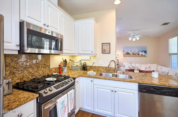 $629,900 | 872 Fitzgerald Avenue, Ventura, CA 93003