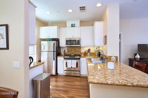 $629,900 | 872 Fitzgerald Avenue, Ventura, CA 93003