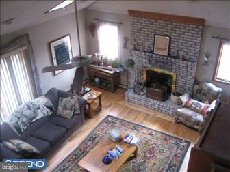 34 Mansfield Road East Columbus, NJ 08022 - Photo 2 of 12 Family Room