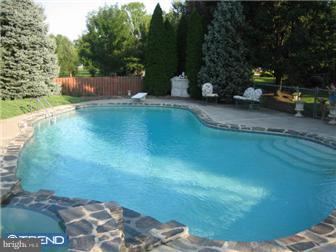 34 Mansfield Road East Columbus, NJ 08022 - Photo 9 of 12 View