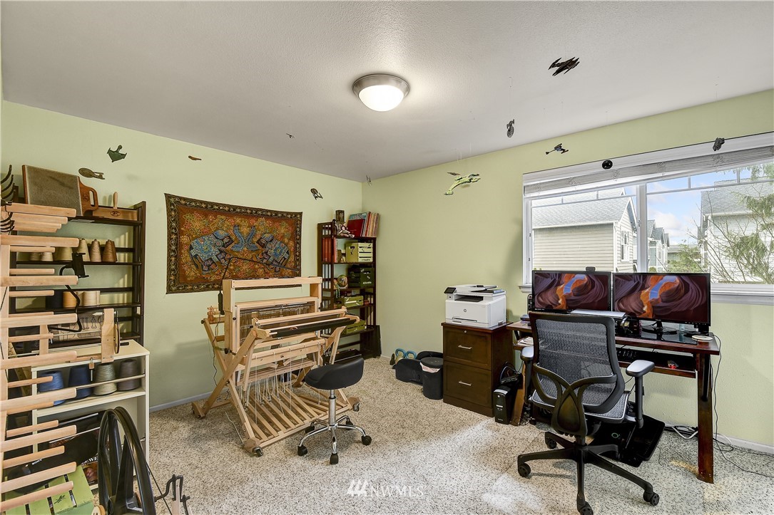 8040 212th Street Southwest, Unit B Edmonds, WA 98026 - Photo 14 of 19 Gallery Image 14