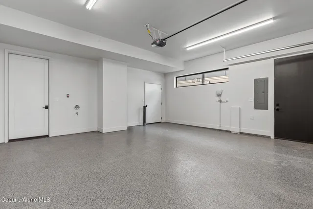 $1,250,000 | 2484 North Atlas Road, Coeur D'Alene, ID 83814