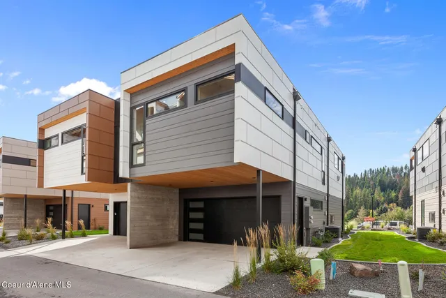 $1,250,000 | 2484 North Atlas Road, Coeur D'Alene, ID 83814