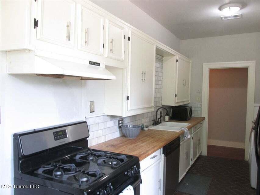 1846 Howard Street Jackson, MS 39202 - Photo 13 of 30 1846HowardStKitchen2