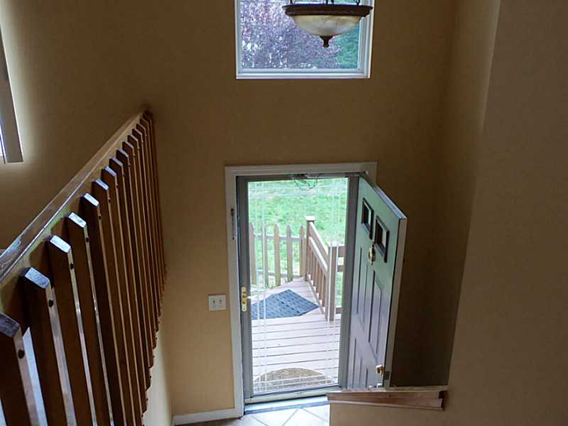 405 Boston Neck Road North Kingstown, RI 02852 - Photo 9 of 25 Entry.
