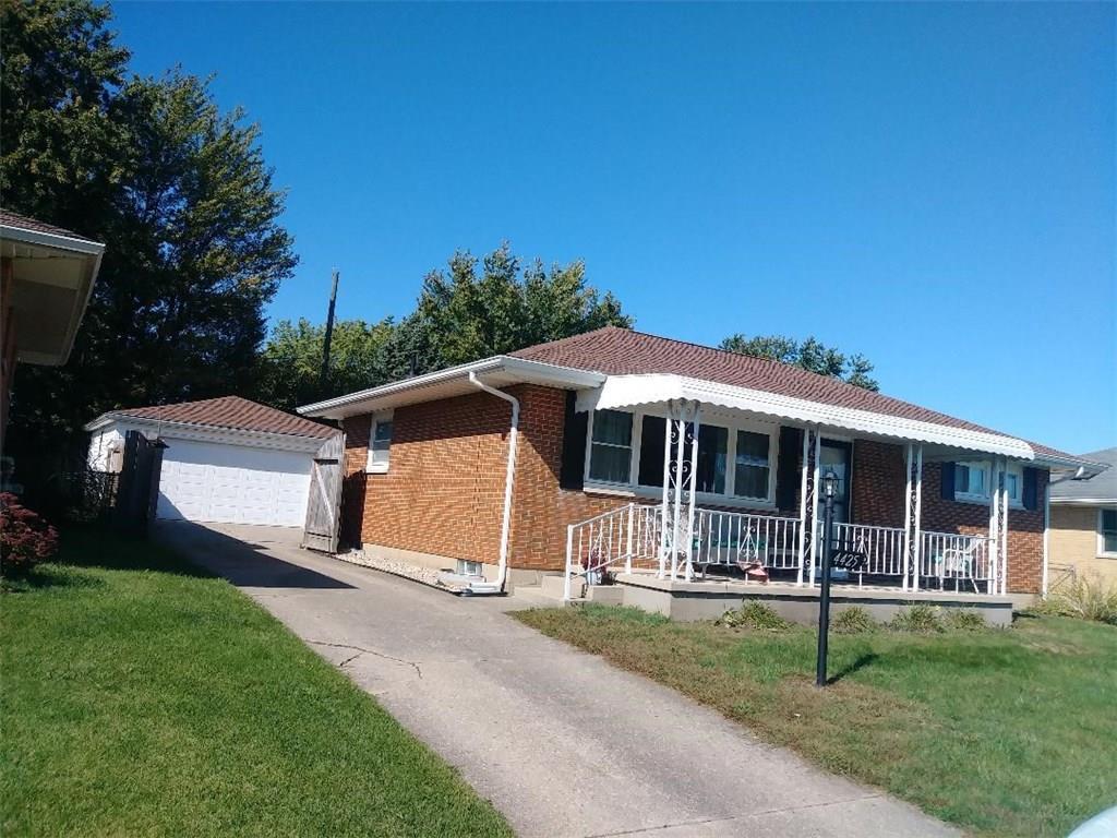 4425 West Ridgewood Road Springfield, OH 45503 - Photo 2 of 27