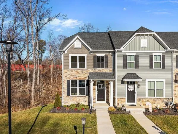 $359,999 | 4000 Grove Point Drive, Richmond, VA 23220
