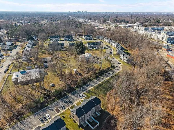 $359,999 | 4000 Grove Point Drive, Richmond, VA 23220