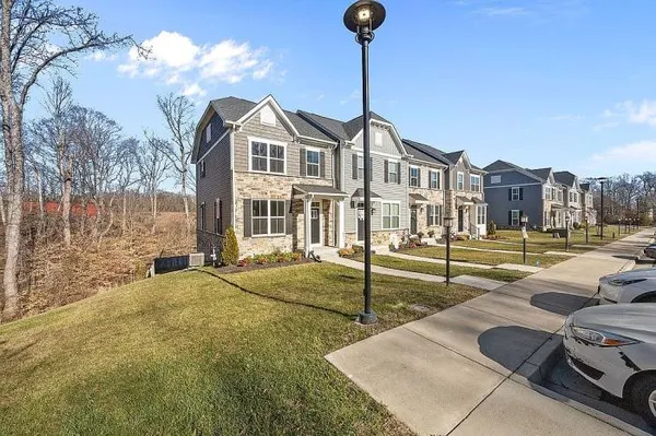 $359,999 | 4000 Grove Point Drive, Richmond, VA 23220