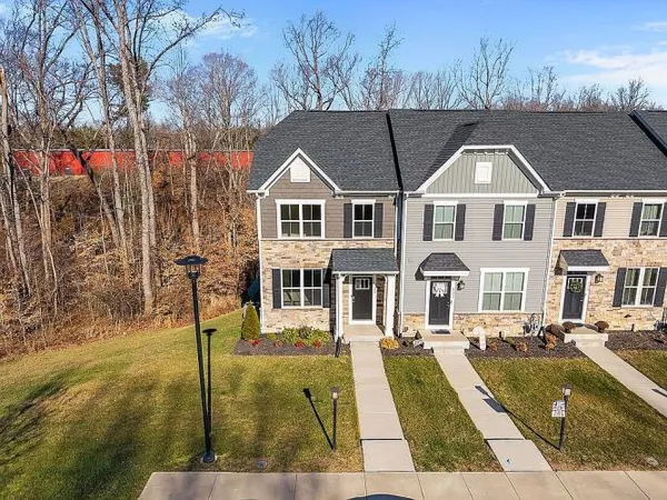 $359,999 | 4000 Grove Point Drive, Richmond, VA 23220